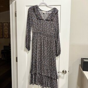 Universal Thread Black Floral Midi Dress